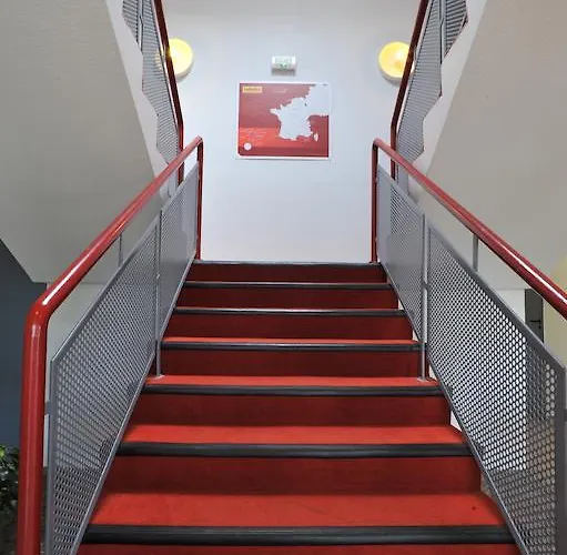 & Hotel Sarcelles